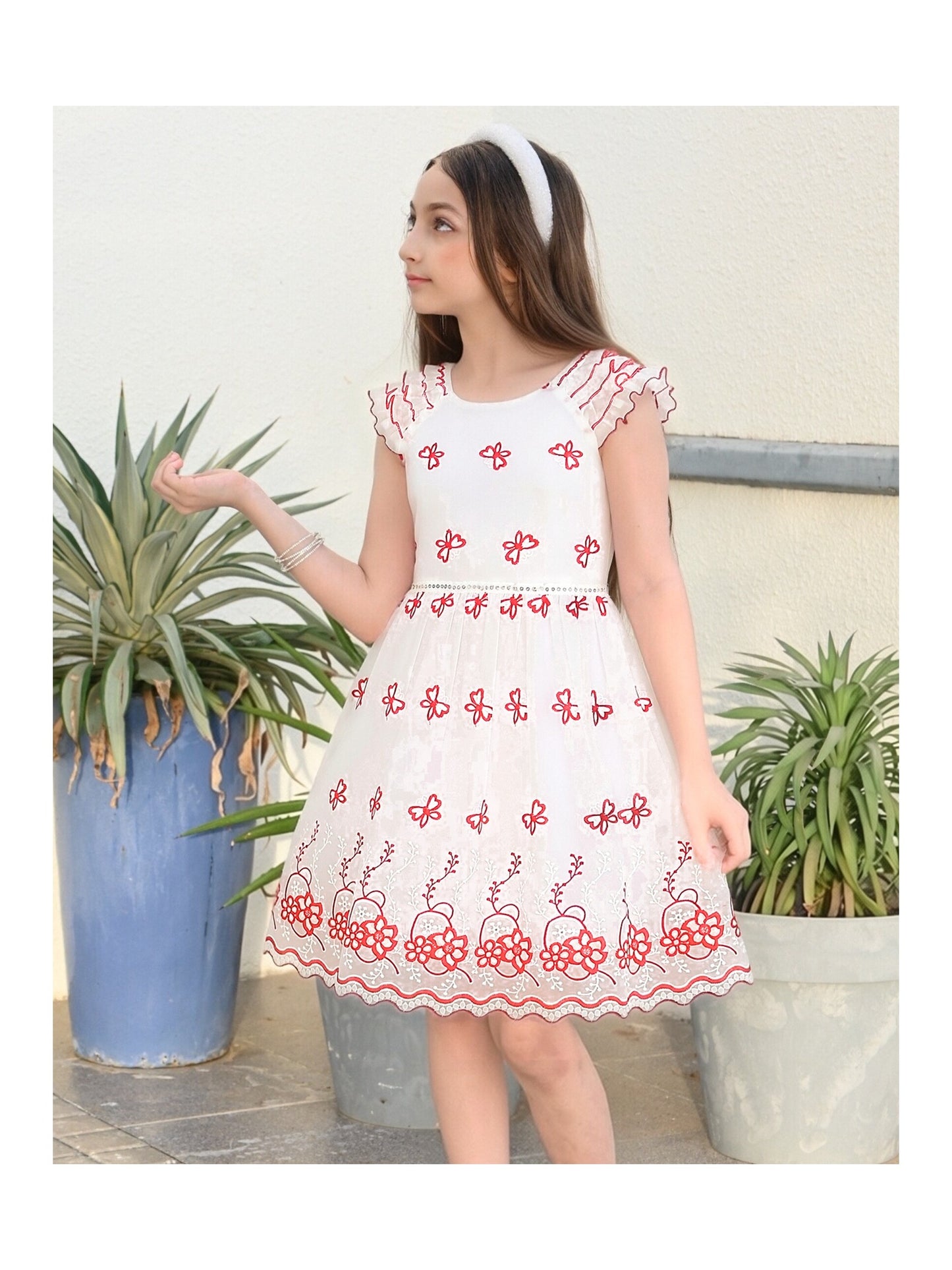 Girls White Dress Pink Floral Butterfly Embroidery Flutter Sleeves Scalloped Hem Girl Wedding Party Dress Red Butterfly