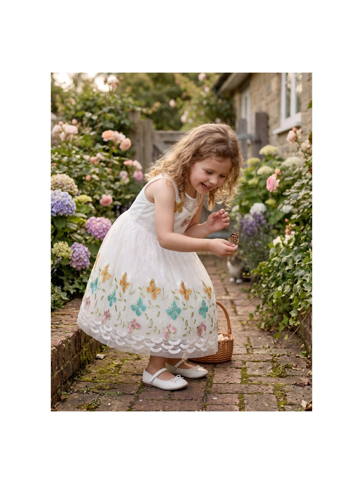 Girls Dress White Butterfly Embroidered Sleeveless Garden Party Wedding Spring Summer Dress White Colorful Butterfly