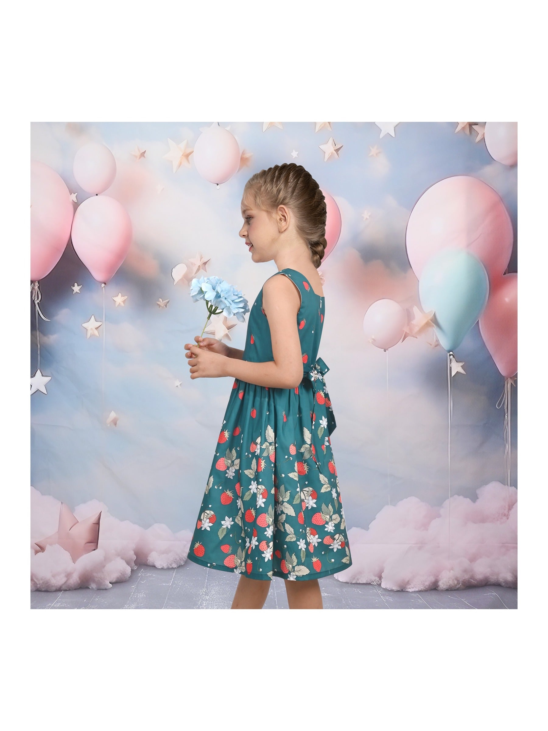 Girls Dress Green Strawberry Floral Zigzag Cute Sleeveless Casual Holiday Green